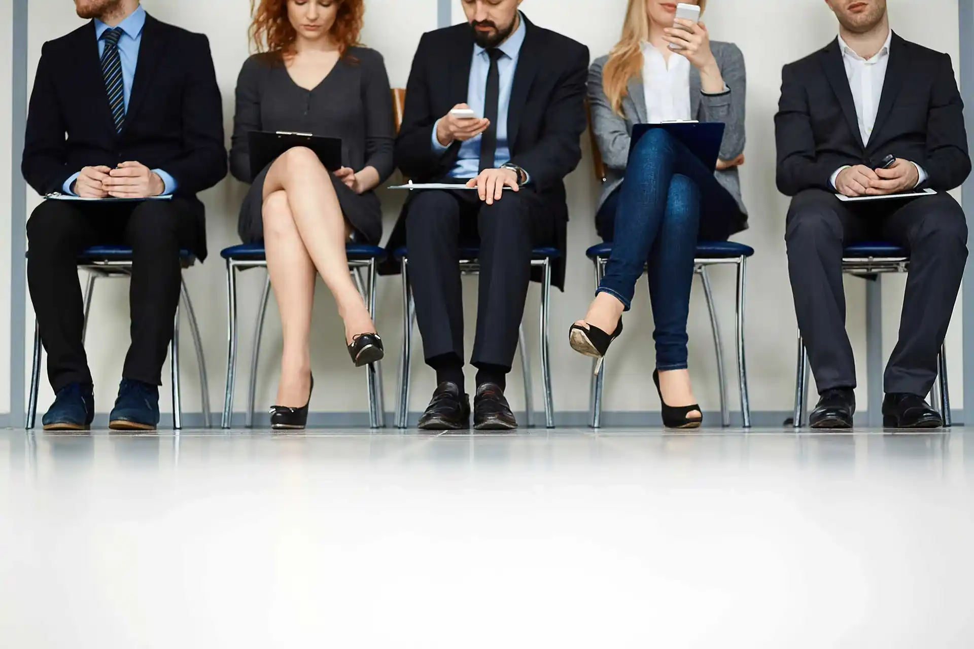 5 Key Benefits of using Headhunters